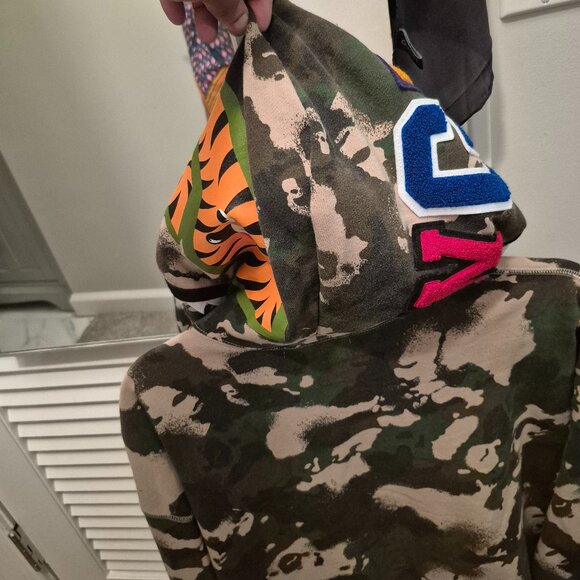 BAPE 1st Camo Shark Full Zip Hoodie (FW23) - Never worn - Picture 1 of 4